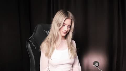 waterfallwoods online show from 12/22/24, 07:00