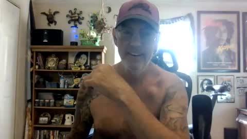 Snapshot of waterfire420 chatting on 07/17/26, 11:42 waterfire420 online show from 07/17/26, 11:42