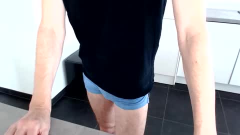 Snapshot of wave3210 chatting on 09/28/25, 03:39 wave3210 online show from 09/28/25, 03:39