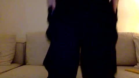 Snapshot of wave3210 chatting on 01/08/26, 05:04 wave3210 online show from 01/08/26, 05:04