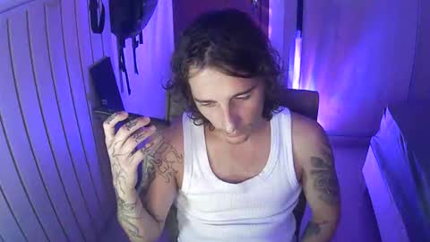 Snapshot of wave_boyy chatting on 05/08/26, 10:37 wave_boyy online show from 05/08/26, 10:37