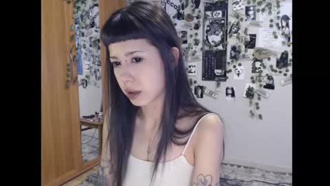 Mina online show from 10/01/25, 05:46