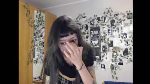 Mina online show from 10/08/25, 04:48