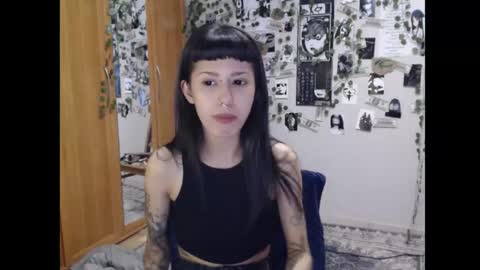 Mina online show from 10/10/25, 08:19