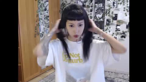 Mina online show from 10/18/25, 11:33