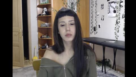 Mina online show from 01/14/26, 01:00