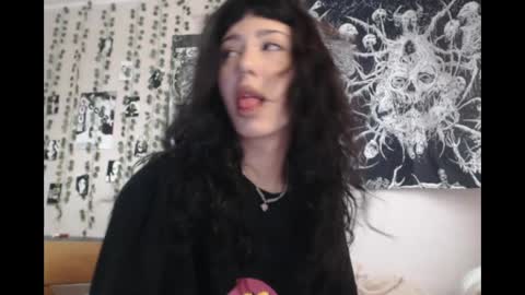 Mina online show from 04/22/26, 03:02