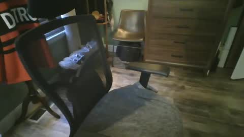 Snapshot of wazooforty2 chatting on 02/07/25, 06:13 wazooforty2 online show from 02/07/25, 06:13