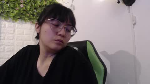 Trixie 3 online show from 02/20/25, 07:52