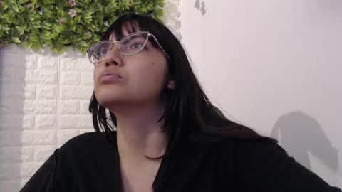 Trixie 3 online show from 03/07/25, 01:29