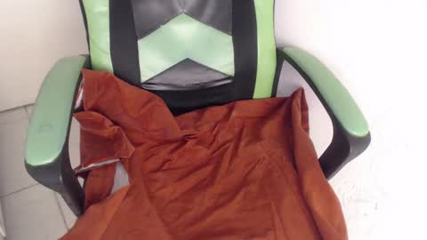 Trixie 3 online show from 10/02/25, 01:18