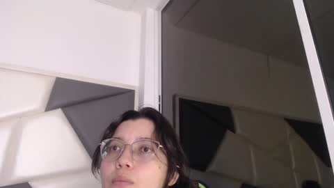 Trixie 3 online show from 10/04/25, 02:26