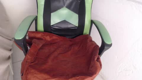 Trixie 3 online show from 10/09/25, 01:09