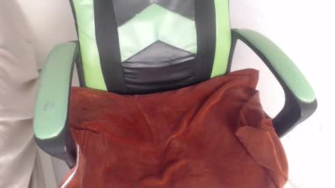 Trixie 3 online show from 10/20/25, 01:33