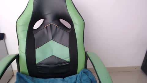 Trixie 3 online show from 03/29/26, 02:28