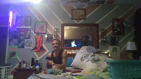 Snapshot of we_r_freaks chatting on 02/21/26, 09:32 we_r_freaks online show from 02/21/26, 09:32