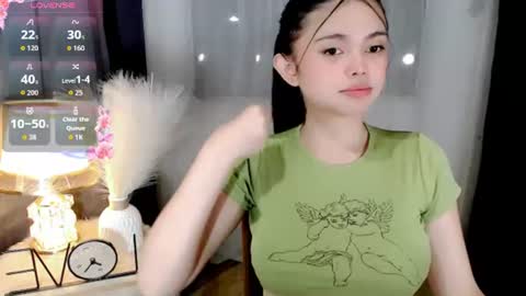 Snapshot of webcum_mami chatting on 06/25/26, 04:22 mami abby online show from 06/25/26, 04:22