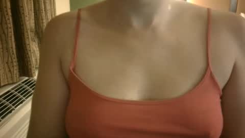 Snapshot of webcumcouple chatting on 03/09/25, 02:18 HayleyJay online show from 03/09/25, 02:18