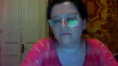 Snapshot of webgirl2 chatting on 06/12/26, 05:12 Marina online show from 06/12/26, 05:12
