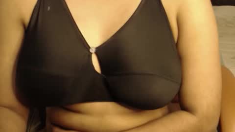 mina online show from 03/09/26, 12:53