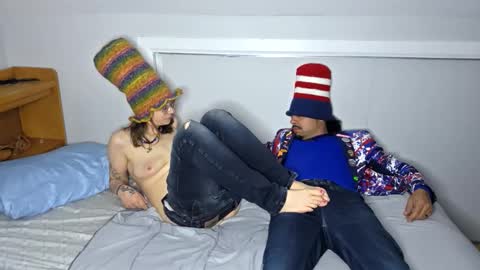 Snapshot of wecum2getdown chatting on 03/15/26, 06:08 wecum2getdown online show from 03/15/26, 06:08