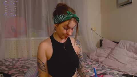  moon  online show from 12/20/25, 04:58