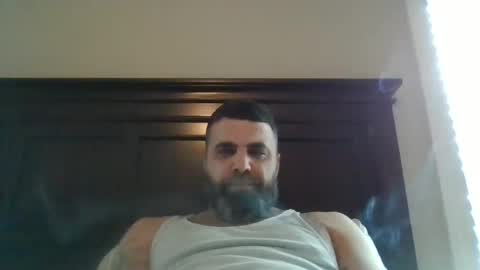 Snapshot of weezy210 chatting on 12/21/24, 05:40 Weezy online show from 12/21/24, 05:40