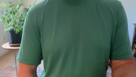Snapshot of welcome_or_deal chatting on 05/19/26, 04:02 welcome_or_deal online show from 05/19/26, 04:02