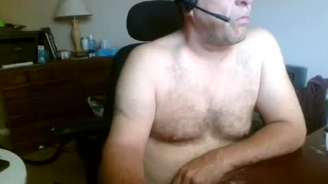 Snapshot of welderod chatting on 06/19/26, 09:29 welderod online show from 06/19/26, 09:29