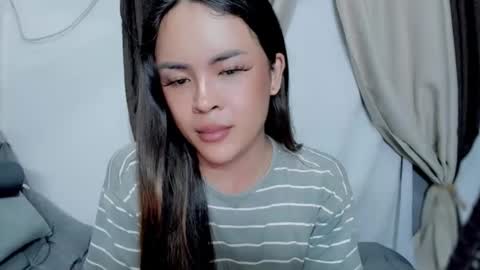 Hi Im LOVIE Please dont forget to follow and thumbs up me online show from 05/23/26, 02:43