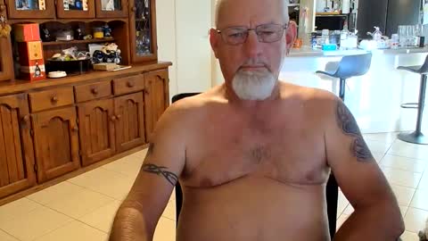 Wellhelloo online show from 04/30/26, 06:20