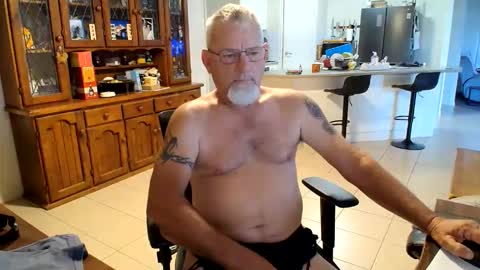 Wellhelloo online show from 05/03/26, 12:16