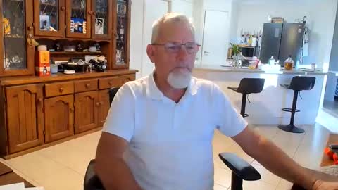 Wellhelloo online show from 06/04/26, 06:19