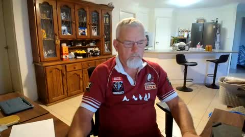 Wellhelloo online show from 06/17/26, 03:20