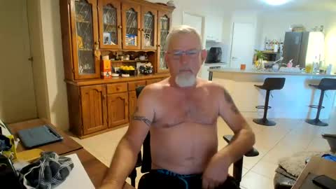 Wellhelloo online show from 06/19/26, 06:51