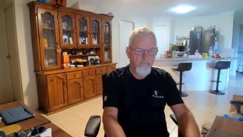 Wellhelloo online show from 06/25/26, 05:34