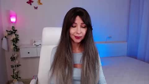 Snapshot of wendifoster chatting on 02/17/25, 08:36 Wendi Foster online show from 02/17/25, 08:36