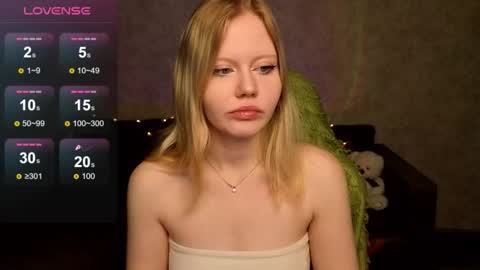 Wendy online show from 10/14/25, 01:17