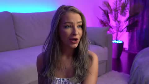 Wendy online show from 02/27/25, 08:17