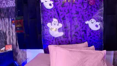 WEN SHENG online show from 10/18/25, 07:14