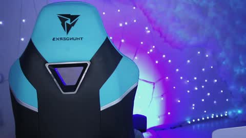 little girl who is always rightLisa online show from 12/20/24, 02:08