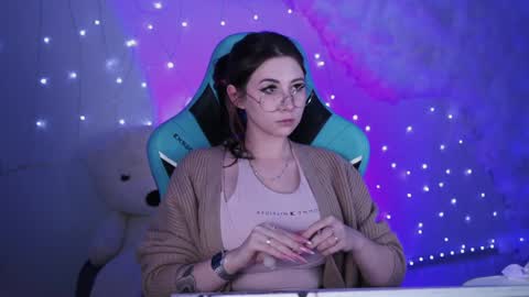 little girl who is always rightLisa online show from 12/20/24, 09:11