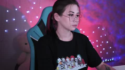 little girl who is always rightLisa online show from 12/21/24, 05:58