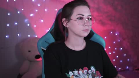 little girl who is always rightLisa online show from 12/21/24, 09:01