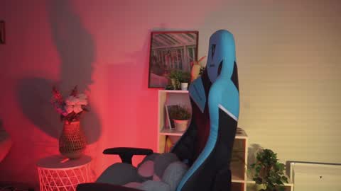 little girl who is always rightLisa online show from 01/05/25, 02:27