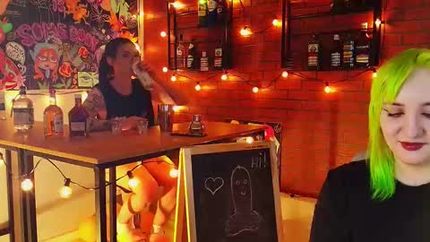 little girl who is always rightLisa online show from 09/25/25, 02:37