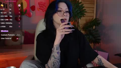 little girl who is always rightLisa online show from 04/14/26, 01:55