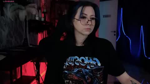 little girl who is always rightLisa online show from 06/19/26, 01:21