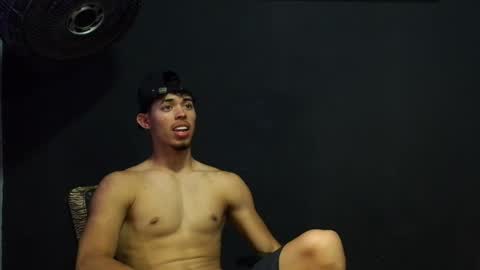 wesley_77 online show from 04/17/26, 10:35