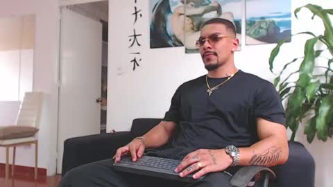 Wesley Rogger online show from 03/01/25, 07:48